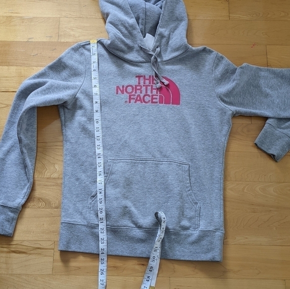 The north face grey hoodie with pink logo Small @C1 - Picture 5 of 8